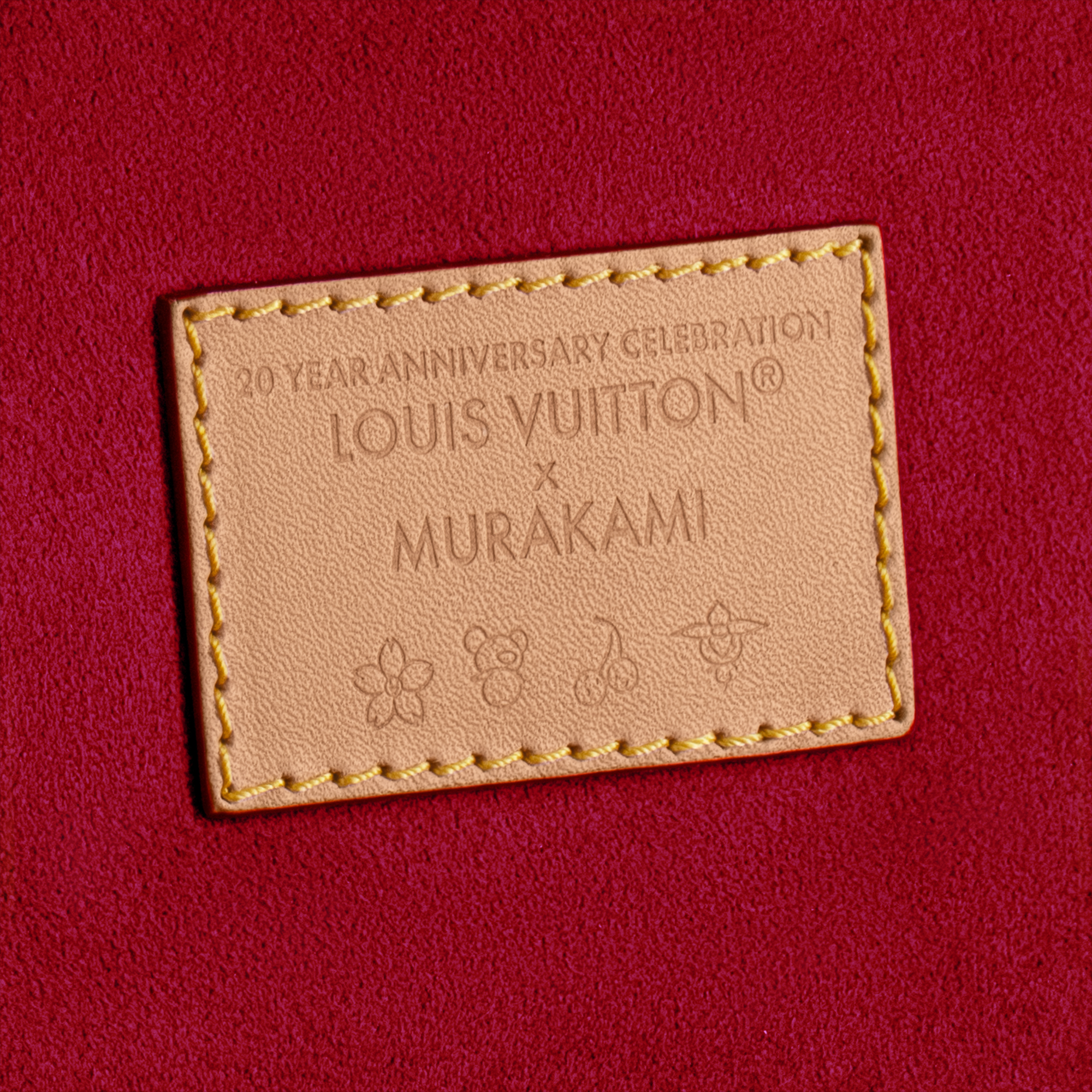 LV x TM Estojo Coffret Accessoires com Cerejas Outros Canvas